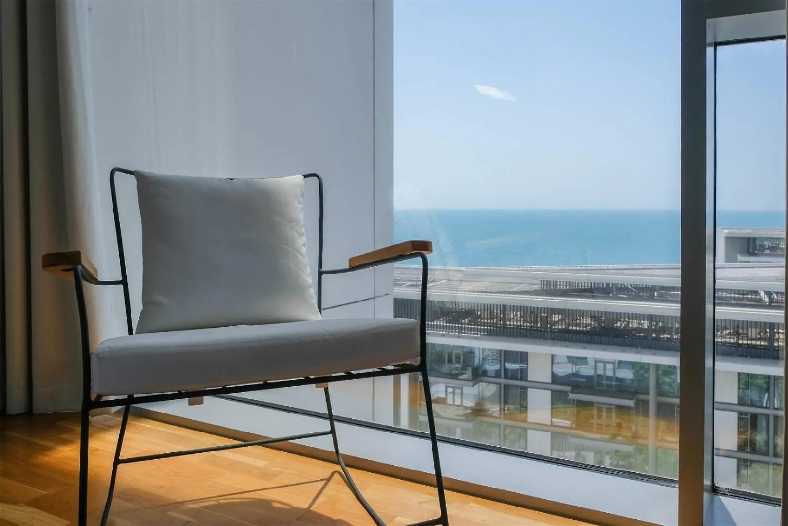 Mira Holiday Homes - Luxury 1 Bedroom With Sea View Dubai