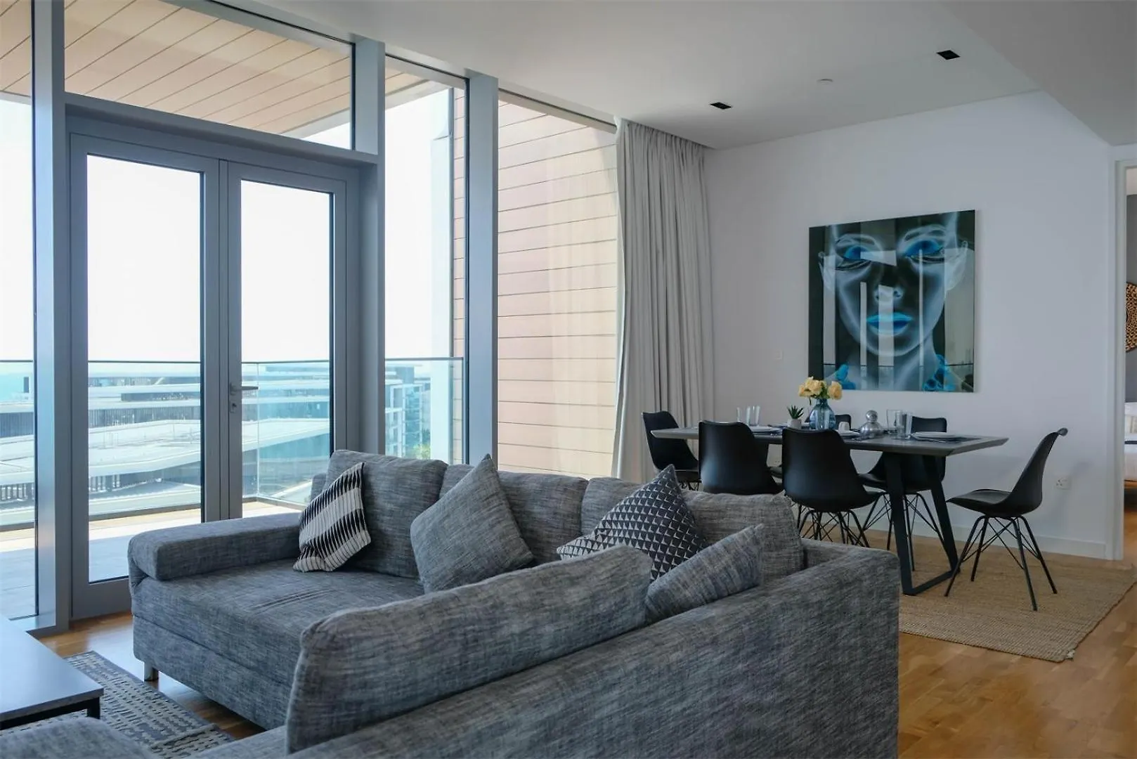 Apartment Mira Holiday Homes - Luxury 1 Bedroom With Sea View Dubai